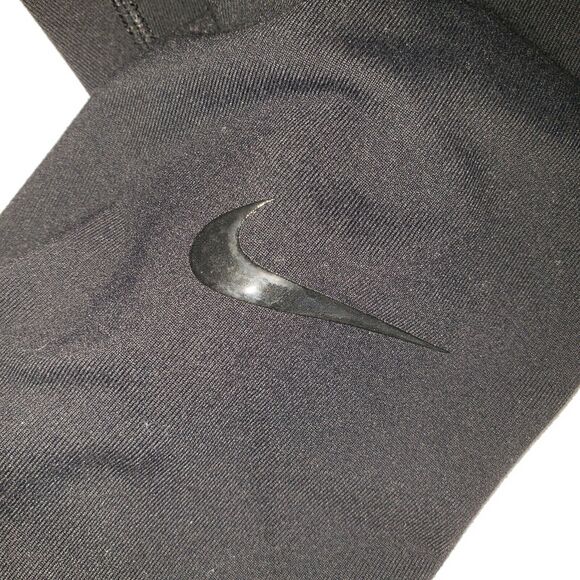 Nike Womens SIZE L Black Workout Run Tight Fit Crop Compression Pants Key Pocket - Picture 4 of 13